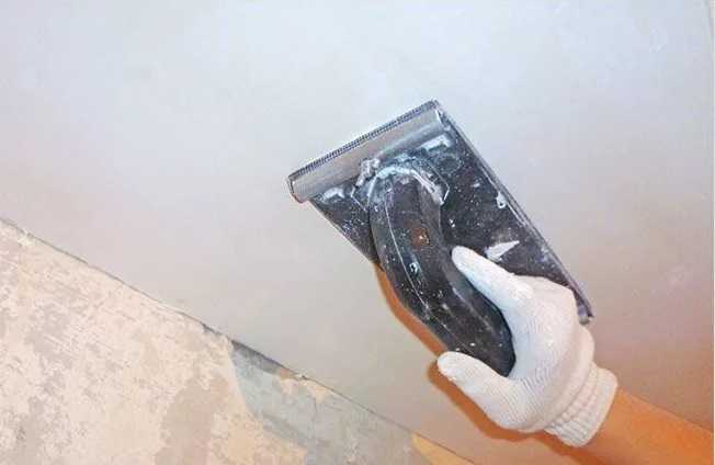 как сгладить потолок