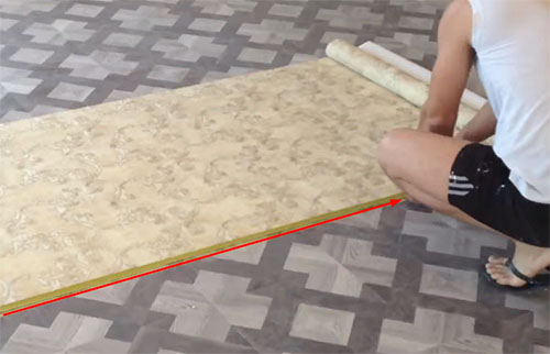 Ремонт своими руками: как поклеить флизелиновые обои в домашних условиях без навыков