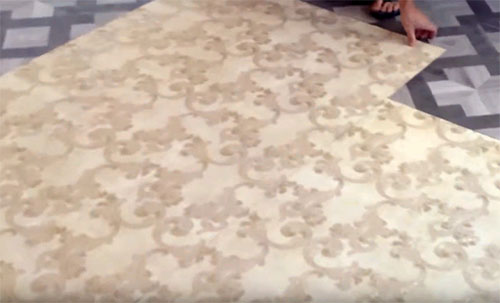 Ремонт своими руками: как поклеить флизелиновые обои в домашних условиях без навыков