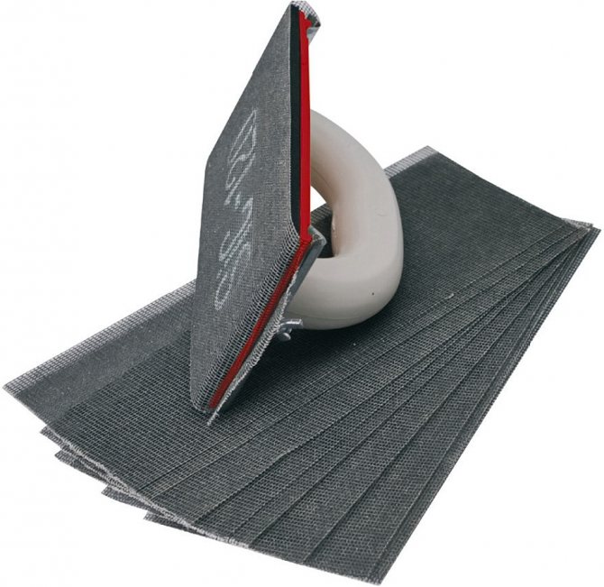 Как сгладить стены после затирки швов