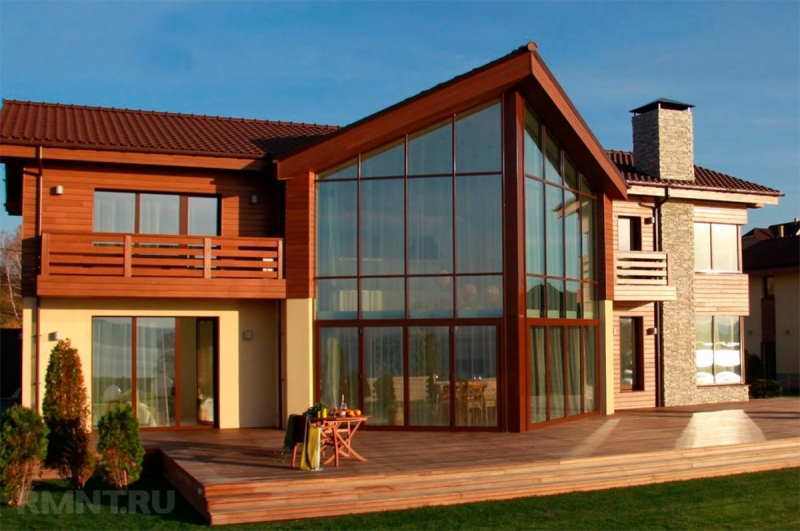 





Панорамное остекление: плюсы, минусы, примеры



