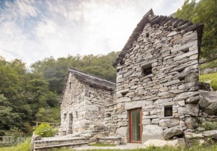 staryj-saraj-stal-domom-dlja-otdyha-fotopodborka-e054d7c