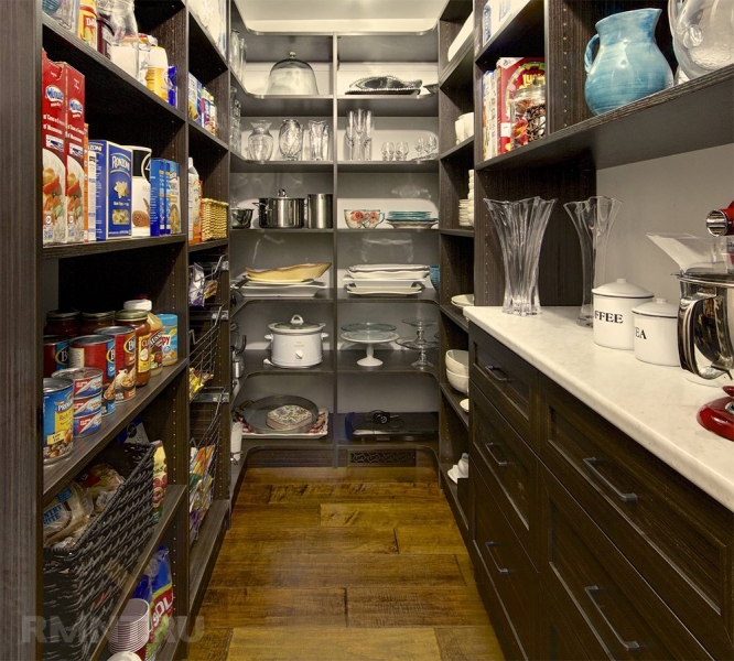 





Плюсы и&nbsp;минусы отдельной кладовой на кухне



