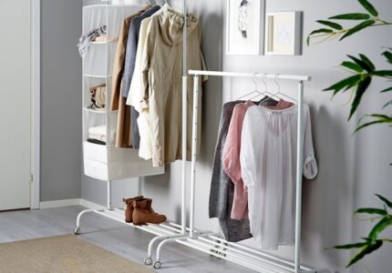 veshalka-vmesto-shkafa-inbspgarderobnoj-fotoprimery-9c5e0a7