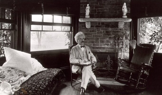 uedinjonnye-domiki-izvestnyh-pisatelej-d932c1a