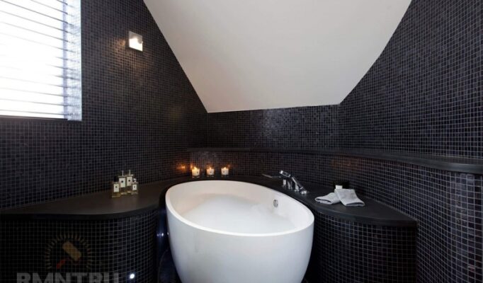 modnye-trendy-dizajn-tualeta-inbspvannoj-v-tjomnyh-tonah-836862d